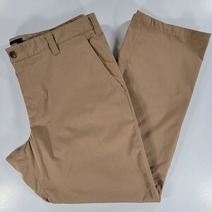 Bluffworks Pants Mens 38x30 Tan Brown Travel Chinos Zip Pockets USA Made Stretch